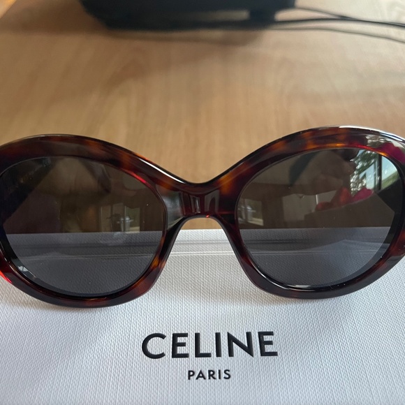 Celine Sunglasses Tortoiseshell - Picture 1 of 9